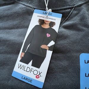 WILDFOX "Dogs Love Me" Sweatshirt New With Tags Women Size L Lavender Pink